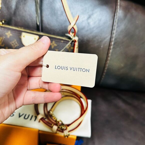 Brand New Louis Vuitton Tirette Pochette - Picture 3 of 16